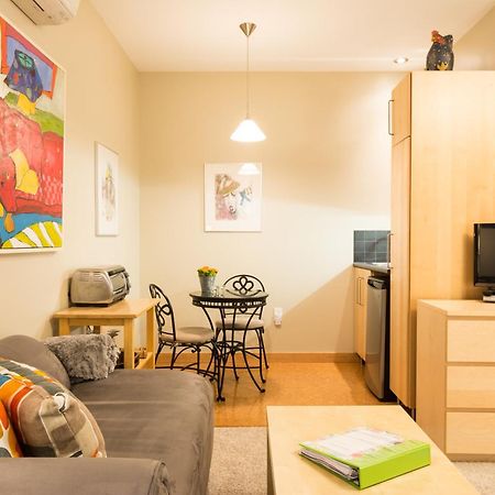 Cormier'S Studio Guest Suites Penticton Buitenkant foto