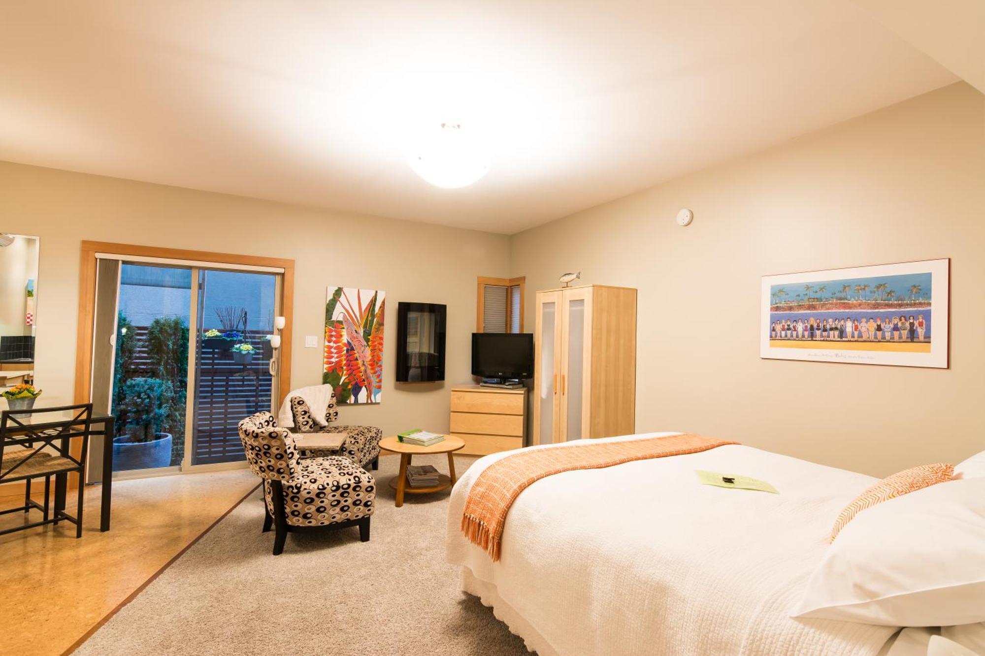 Cormier'S Studio Guest Suites Penticton Buitenkant foto