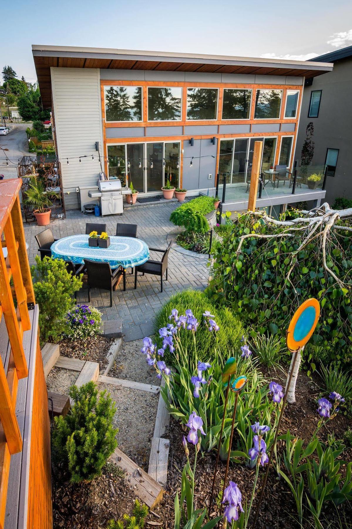 Cormier'S Studio Guest Suites Penticton Buitenkant foto