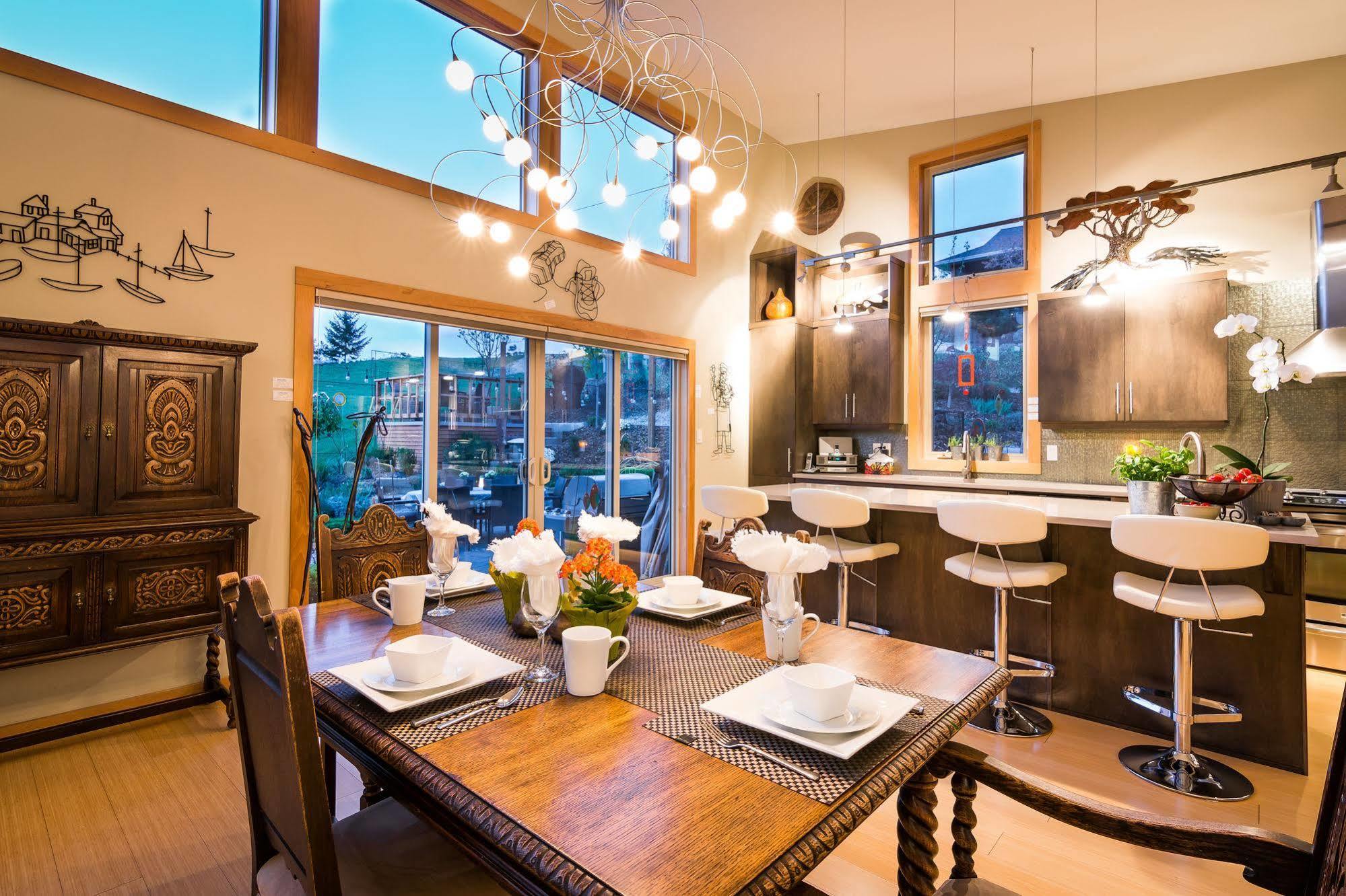 Cormier'S Studio Guest Suites Penticton Buitenkant foto